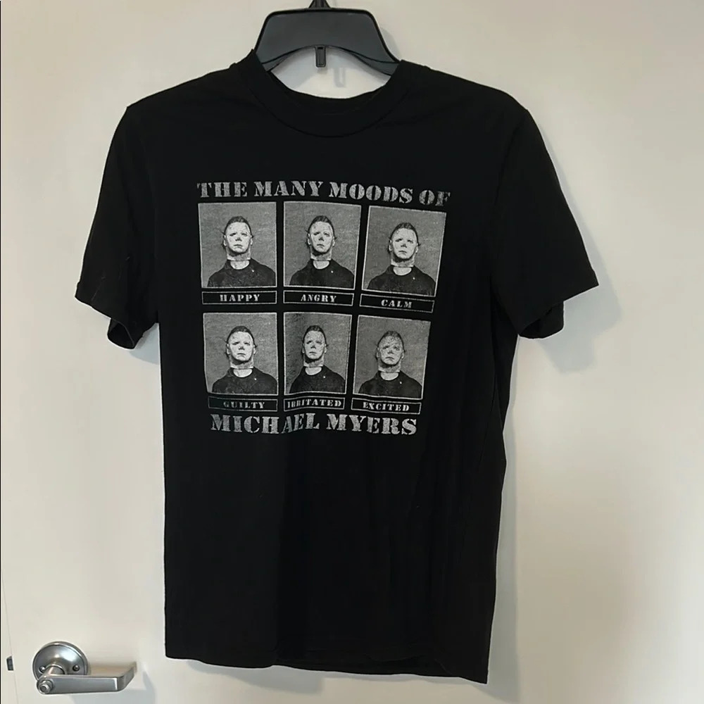 Michael Myers Black Graphic T-Shirt adult small